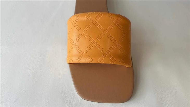 Simple printing slippers details factory